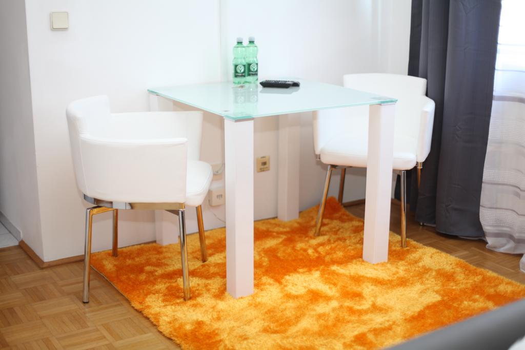 Apartment Wichtelgasse Vienna Luaran gambar